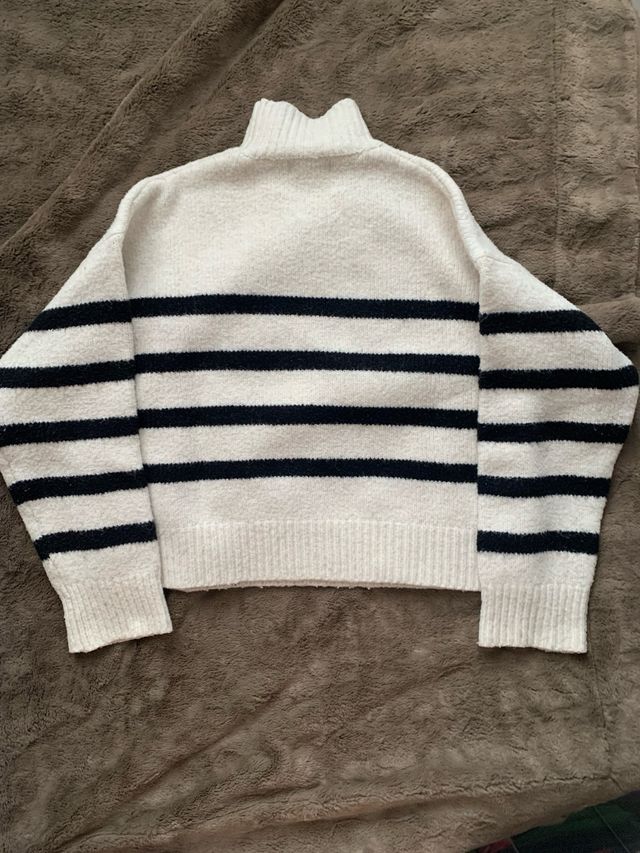 Jersey Bershka rayas blanco y negro Talla S