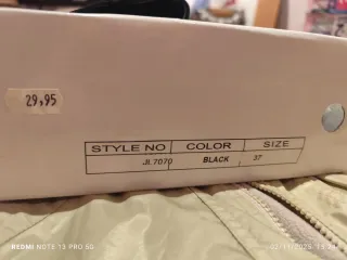 Botines de ante negros con lazo