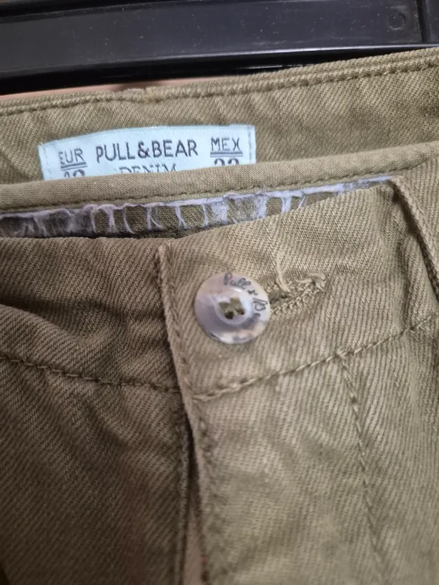 Pantalón chino Pull&Bear verde