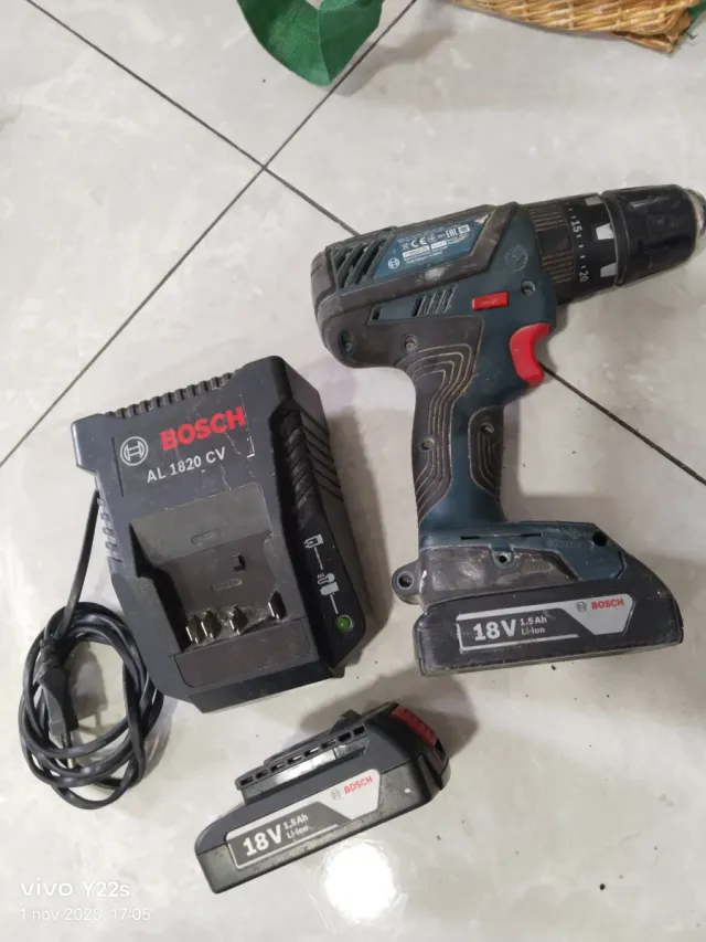 Atornillador Bosch 18V + Cargador + Batería
