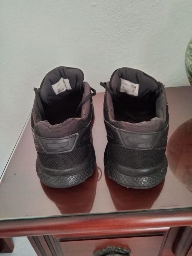 Zapatillas Saucony Negras