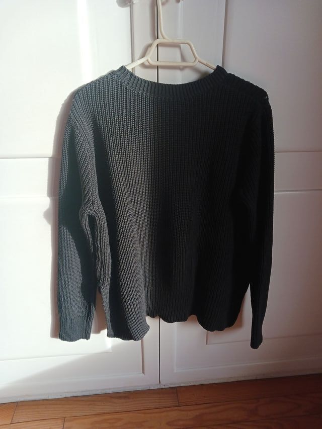 Maglione nero con perle