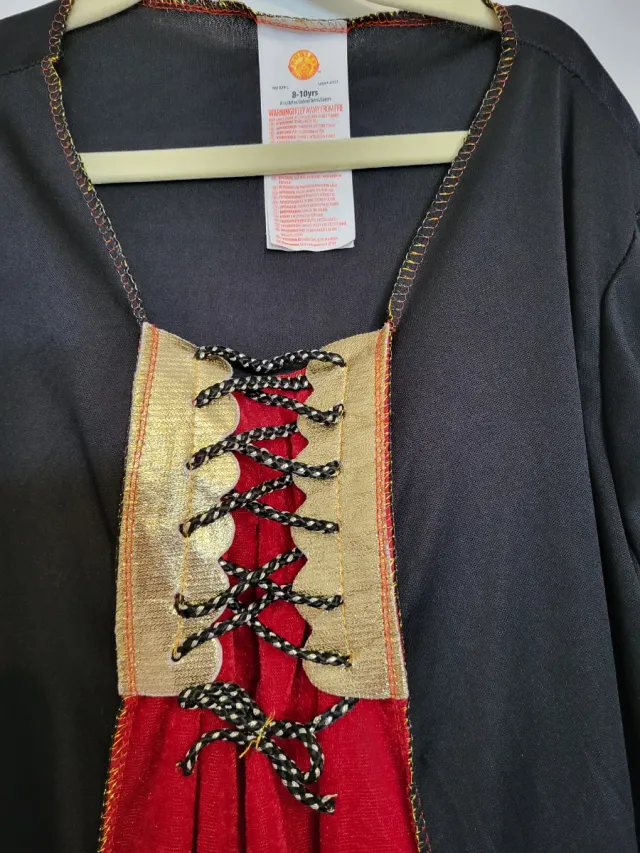 Disfraz Vampiresa Gótica Rojo y Negro