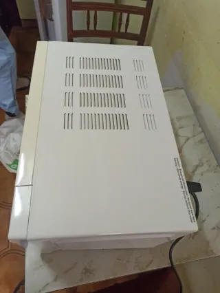 Microonde bianco Taurus