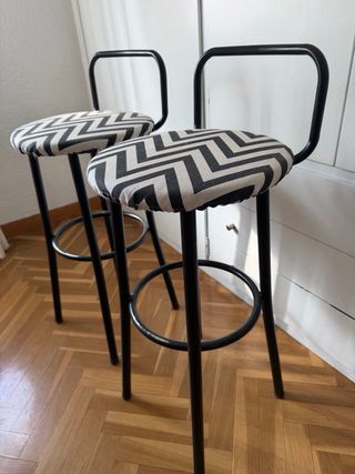 Taburetes de cocina hierro.
