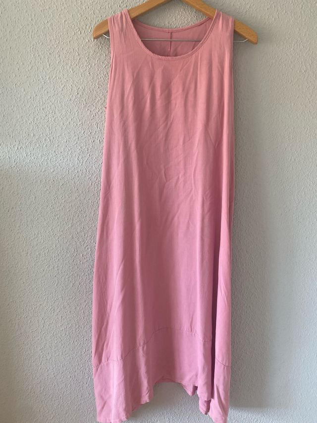Vestido rosa sin mangas