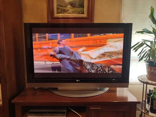 TV Plasma LG 50 Negra y Plateada