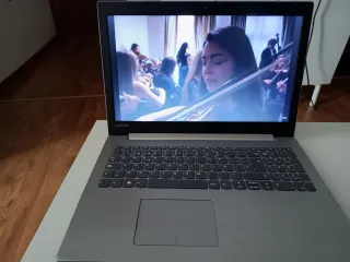 Portátil Lenovo IdeaPad 320-15ISK