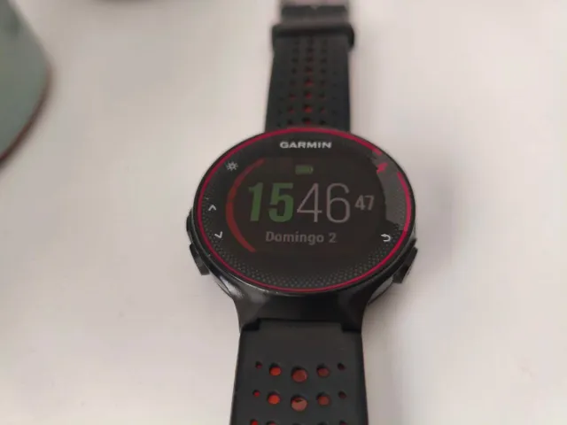 Garmin Forerunner 235 Negro/Rojo