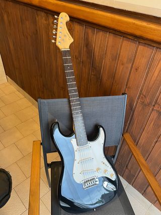 Chitarra Elettrica + Amplificatore 10W