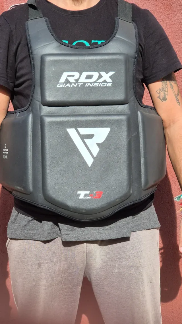 Protector Pecho RDX Artes Marciales Boxeo