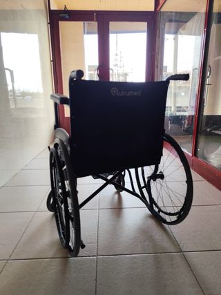 Silla de ruedas de acero en muy buen estado