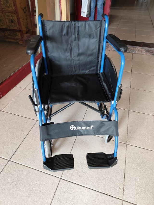 Silla de ruedas de acero en muy buen estado