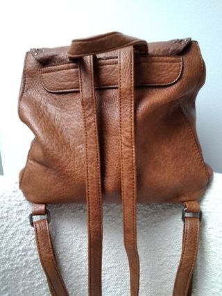 Mochila marrón tamaño mediano