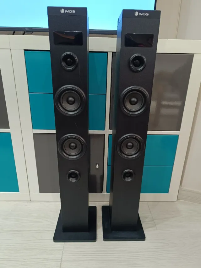 2 Torres de Sonido NGS Negras