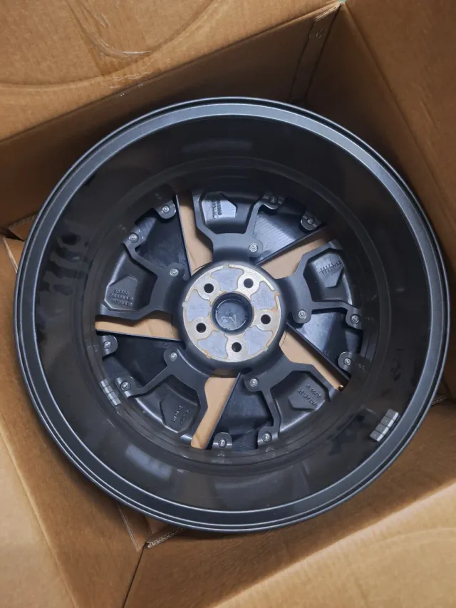 Llantas 19" van sobre un neumatico de
225/55