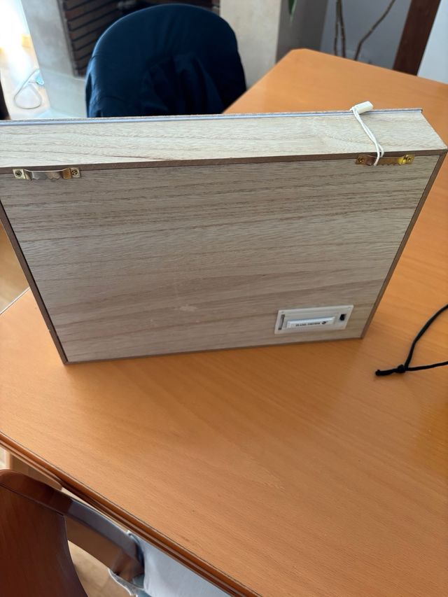 Cuadro luminoso Stradivarius con etiqueta