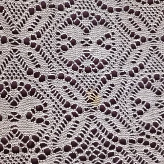 Colcha parecido ganchillo blanca