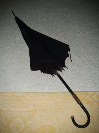 ANTIGUA SOMBRILLA O PARAGUAS DE MUJER AÑOS 40