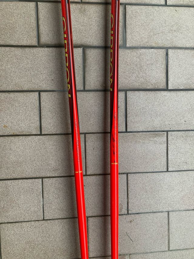 Sci Rossignol anni '90 con attacchi salomon