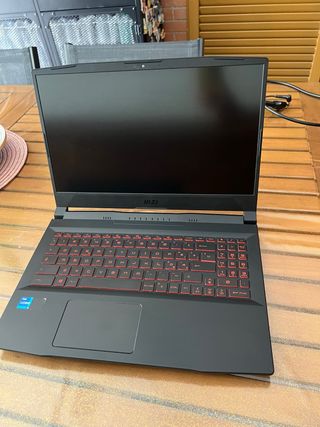MSI Katana GF66 11UC computer portatile gaming
