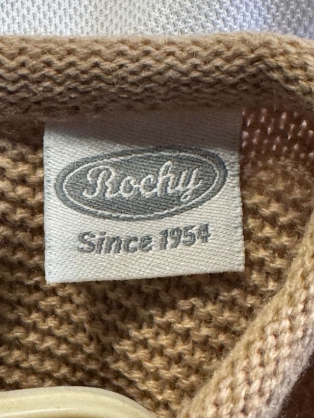 Pelele beige con lazo