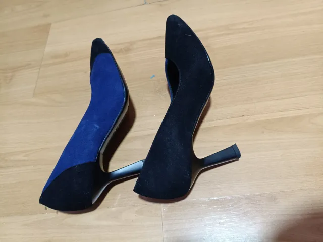 Zapatos de tacón MARLINNA negros y azules