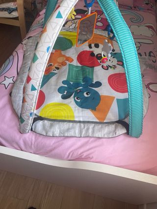 Gimnasio de actividades para bebé