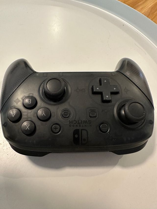 Mando Nintendo Switch Pro
