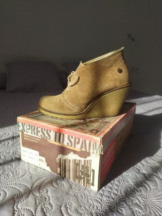 Botines de ante beige