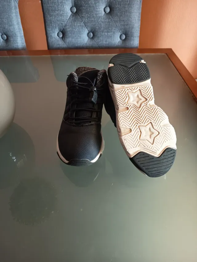 Calzado de nieve y agua azul marino