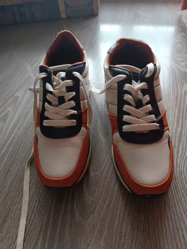 Zapatillas Mariamare Naranja y Blanco