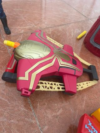 Guantelete Infinito y Juguetes Superhéroes