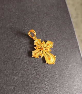 Cruz bizantina oro 21k artesanal