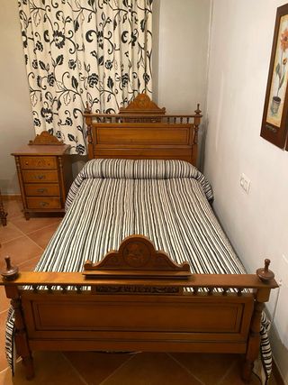 Dormitorio completo juvenil clásico provenzal.