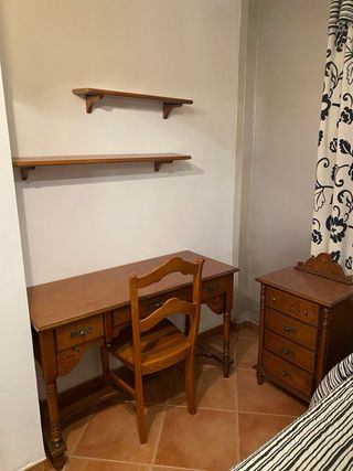 Dormitorio completo juvenil clásico provenzal.