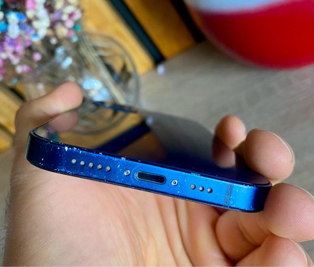 iPhone 12 Azul - Buen estado