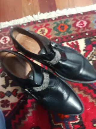 Zapatos negros de vestir