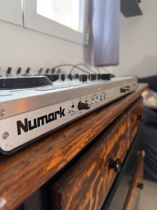 Numark 4 Trak