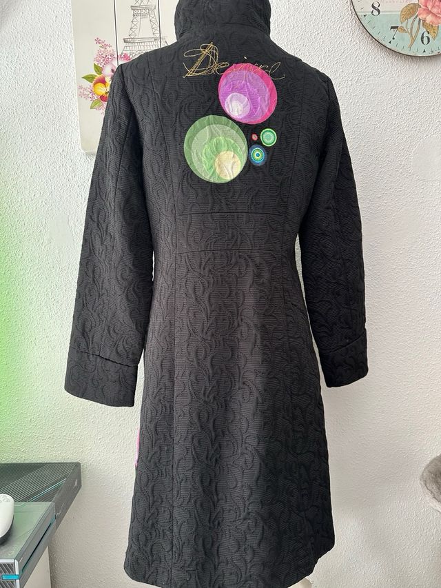 Abrigo Desigual Negro Multicolor