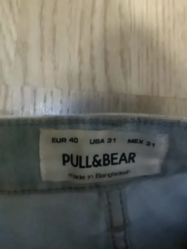 Tejano Pull&Bear desgastado y con salpicaduras