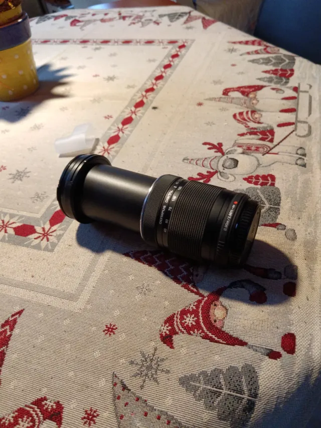 Olympus 40-150mm f/4-5.6 R Obiettivo