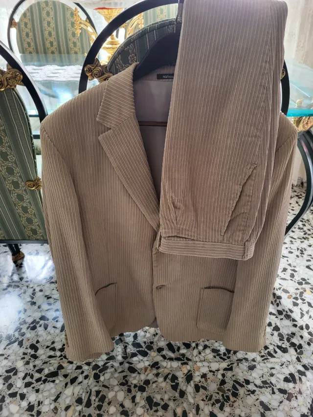 Conjunto de terno Nuñez Arenas Bege Tamanho 56