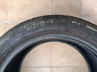 Neumático 215/55 R17 94V