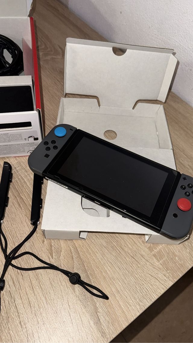 Nintendo Switch OLED Blanca y Negra