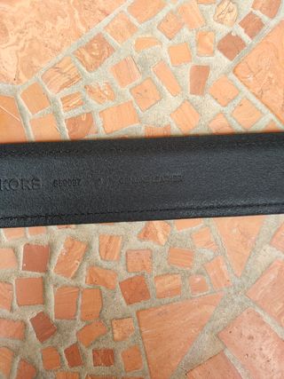 Cintura Michael Kors nera con dettagli oro