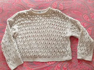 ✨ Jersey Stradivarius Punto Calado Crochet