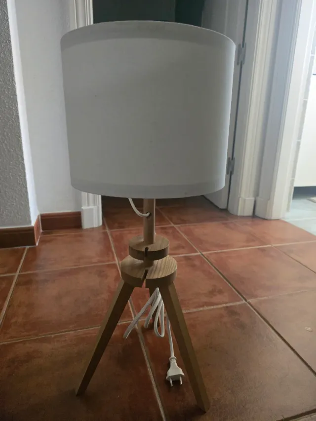 Lámparas de mesa trípode de madera (2 unidades)