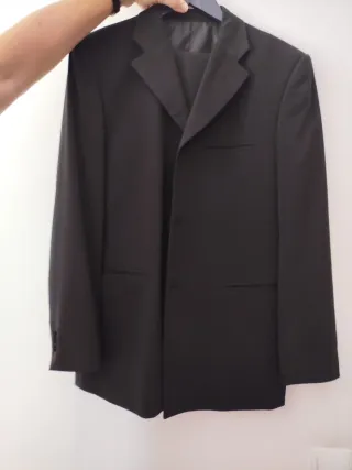 Traje negro chaqueta y pantalón Talla 46