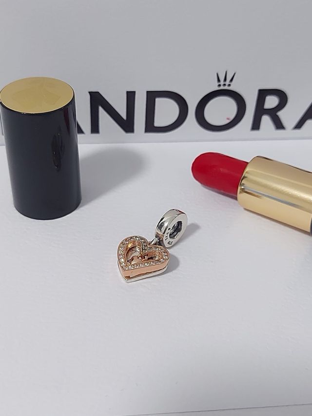 Charm Pandora Corazón tono Oro Rosa y Circonitas